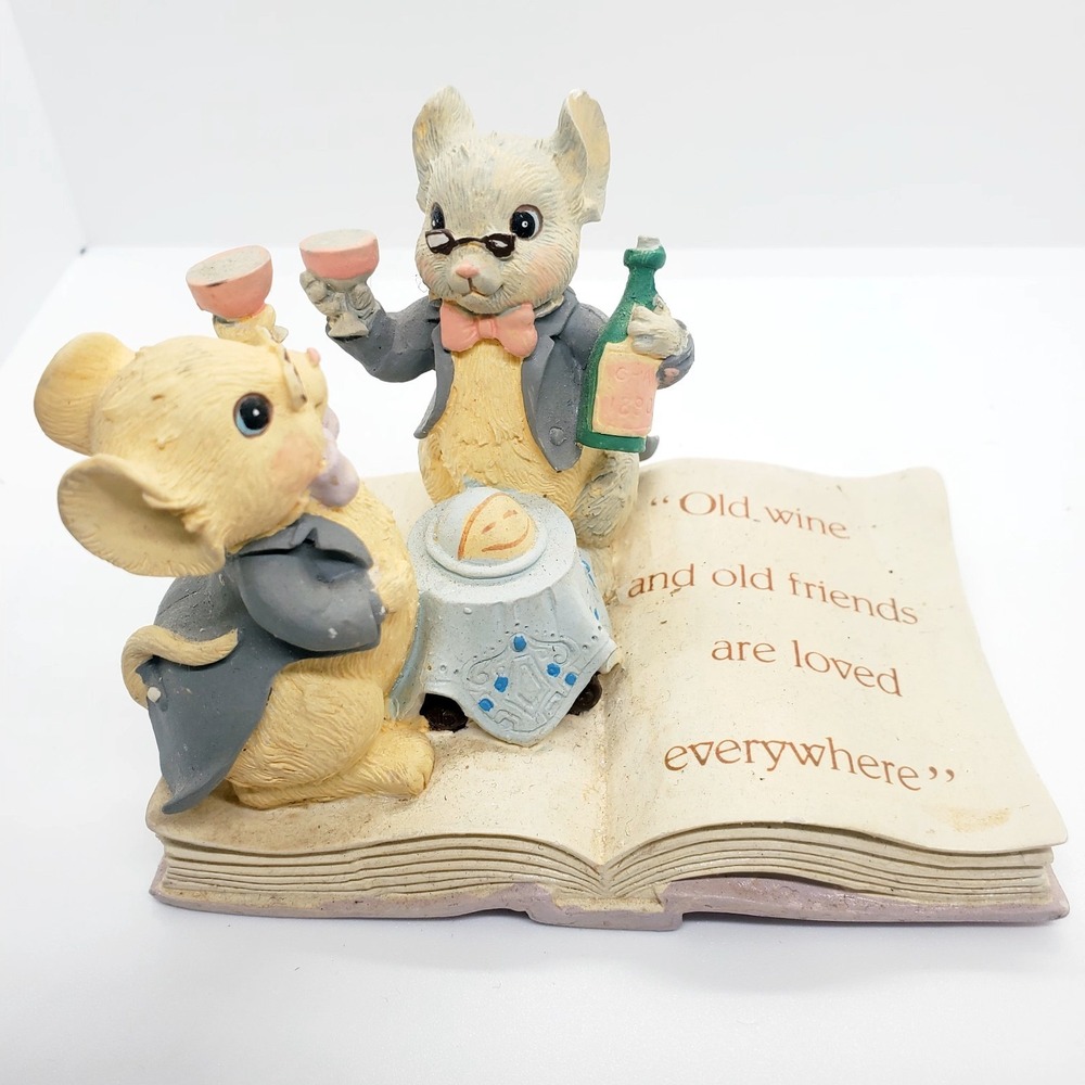 Vtg 1992 Enesco Christmas Mice on Book, Old Wine and Friends Quote Saying Figure